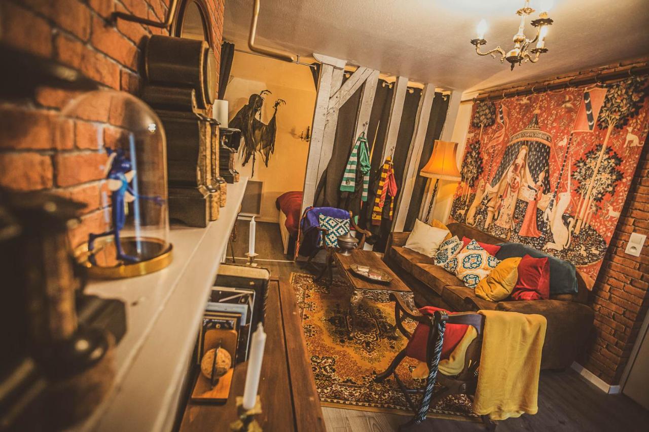 Repaire Du Sorcier Un Apartement Magique Troyes Eksteriør billede