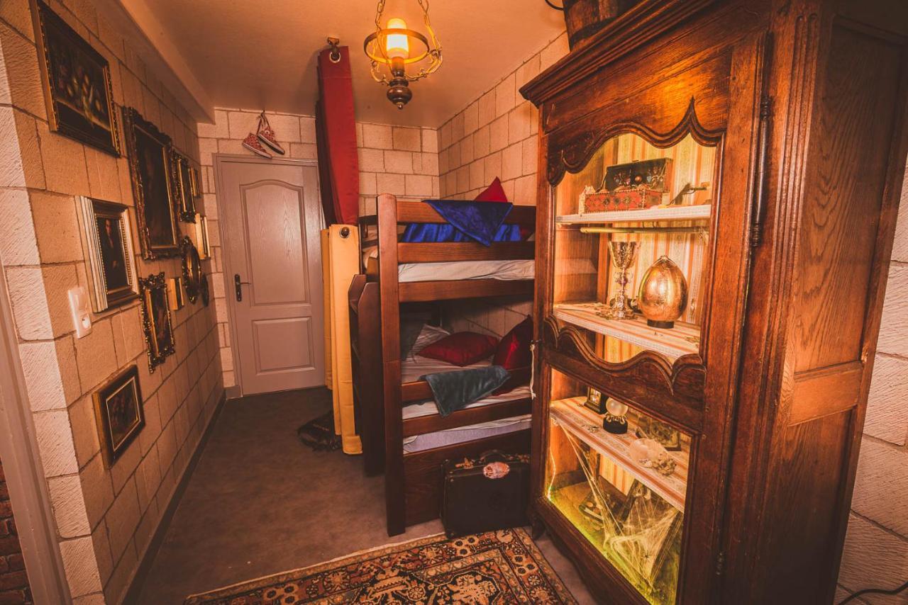 Repaire Du Sorcier Un Apartement Magique Troyes Eksteriør billede